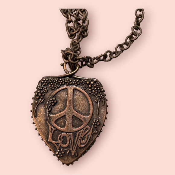 RARE Vintage Lucky Brand Acorn Peace Sign Necklace - Picture 2 of 5